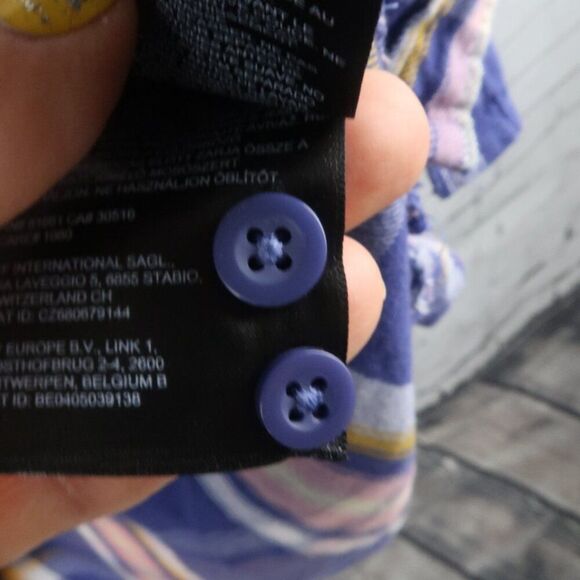 THE NORTH FACE BLUE/PURPLE PINK & YELLOW FLANNEL CAMP SHIRT SIZE MEDIUM - Picture 8 of 13